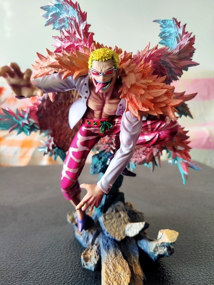 Figurine One Piece Donquixote Doflamingo