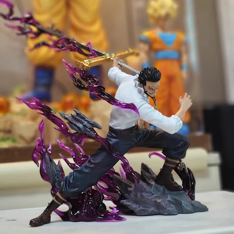 Figurine Mihawk Dracule – One Piece – 35 cm (avec épée)